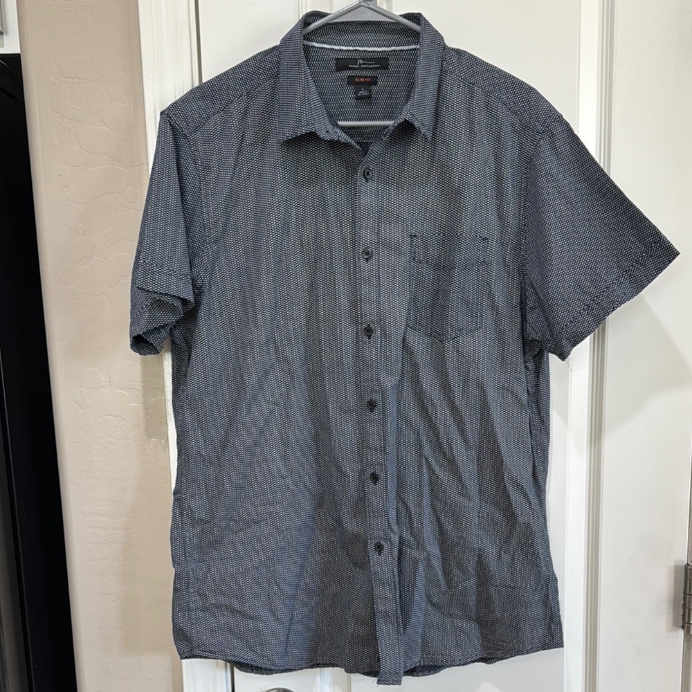 Blue Casual Button Down Shirt with Modern Fit / D21